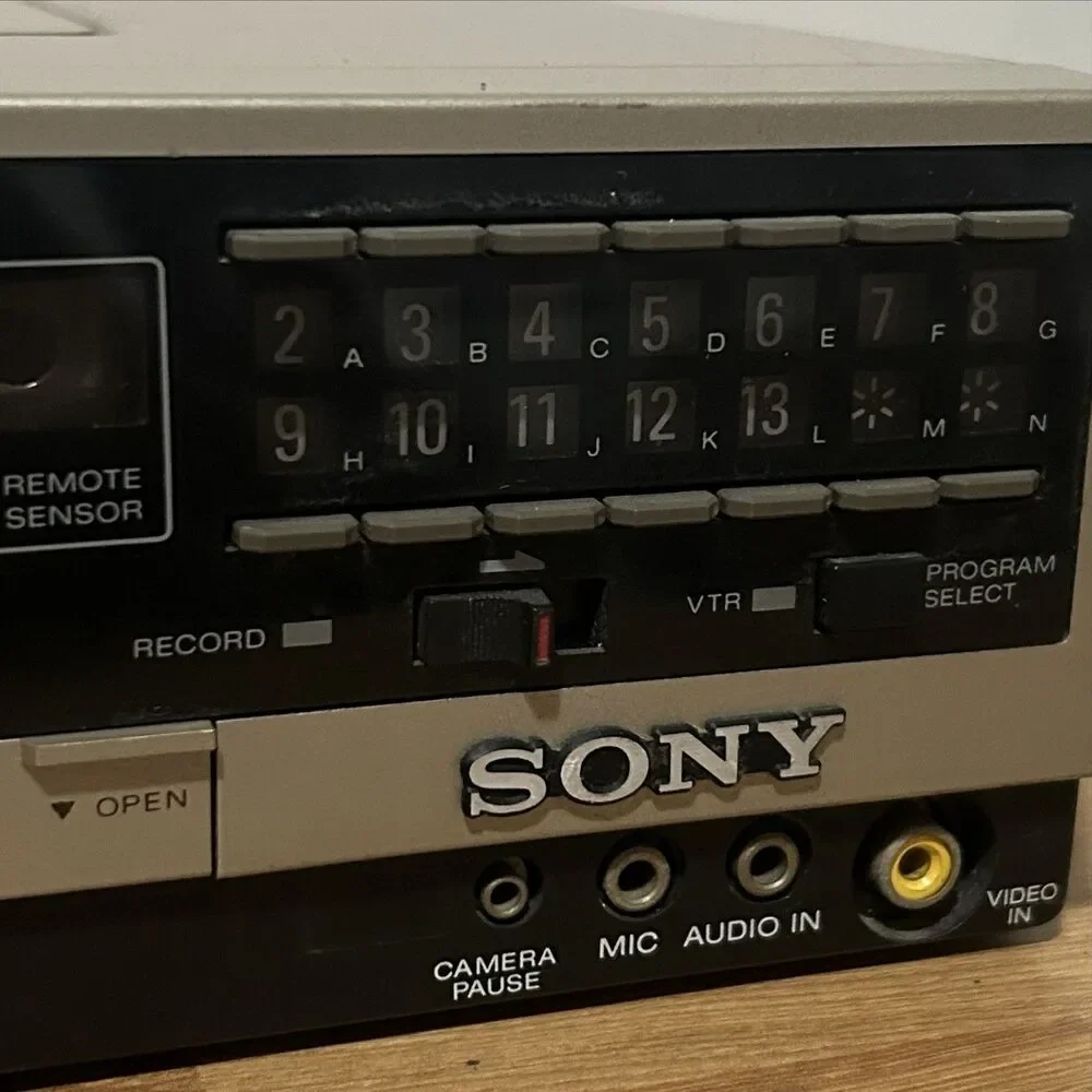 Sony Betamax SL-2410 Video Cassette Recorder VCR Voice Synthesizer FOR PARTS